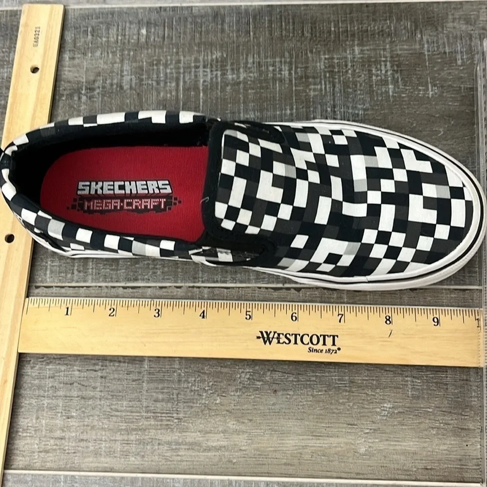 Sketchers Megacraft Black and White Sneaker Flats Size 4.5 - Picture 14 of 16
